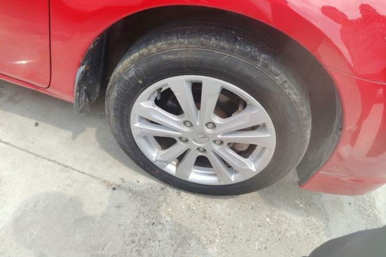 Used Mazda 6 2015 2.0L Automatic Fashion Edition Right Front Wheel Hub