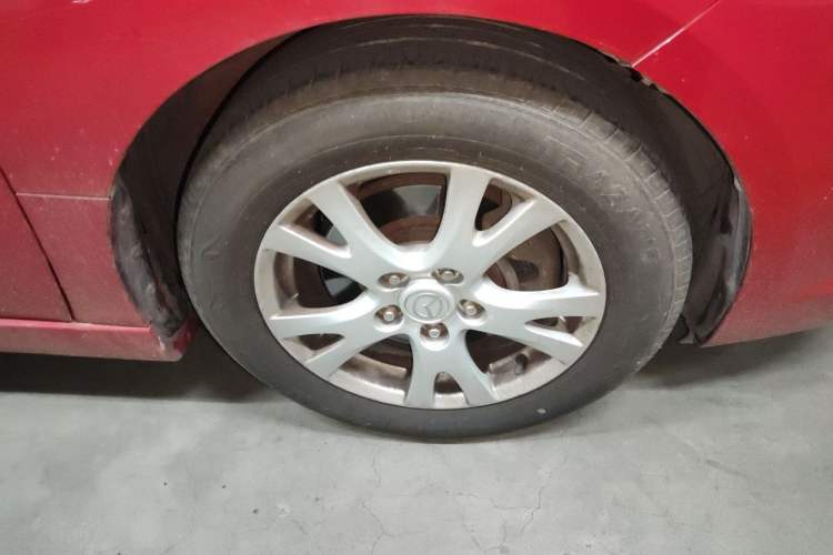 Used Mazda 6 2015 2.0L Automatic Elite Edition Right Front Wheel Hub