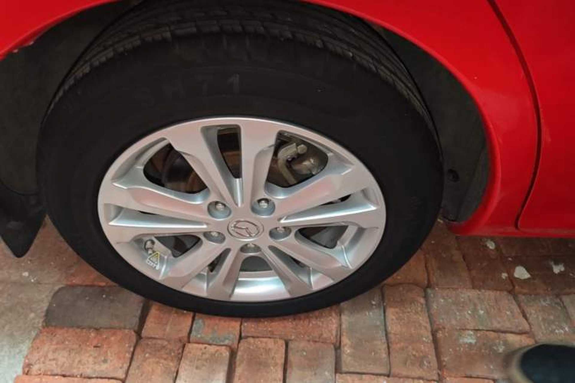 Used Mazda 6 2015 2.0L Automatic Fashion Edition Right Rear Wheel Hub
