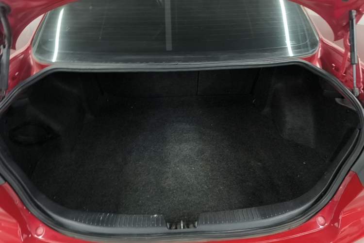 Used Mazda 6 2015 2.0L Automatic Classic Version Trunk