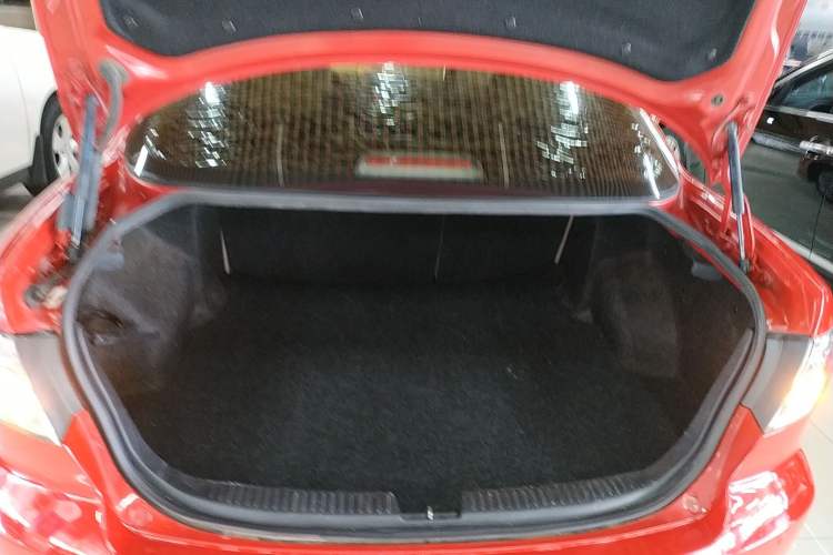 Used Mazda 6 2015 2.0L Automatic Fashion Edition Trunk