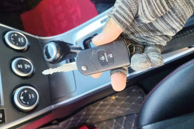 Used Mazda 6 2015 2.0L Automatic Fashion Edition Vehicle Key