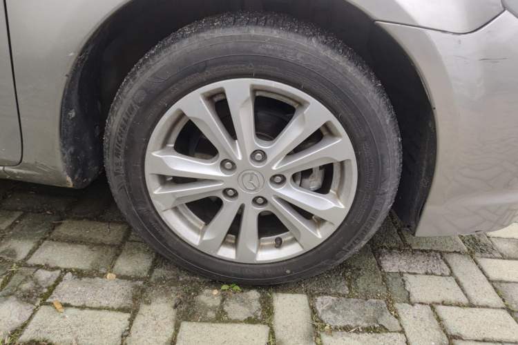 Used Mazda 6 2015 2.0L Automatic Classic Version Right Front Wheel Hub