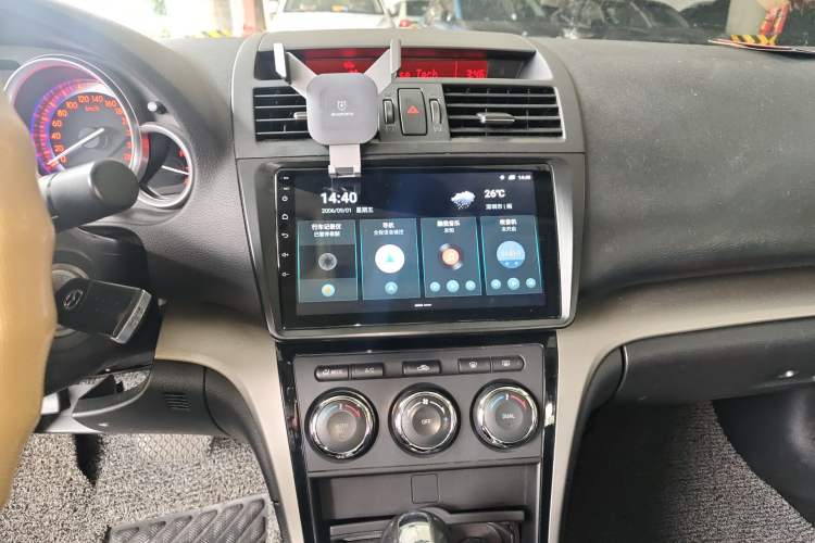 Used Mazda 6 2015 2.0L Automatic Elite Edition Audio And AC Panel