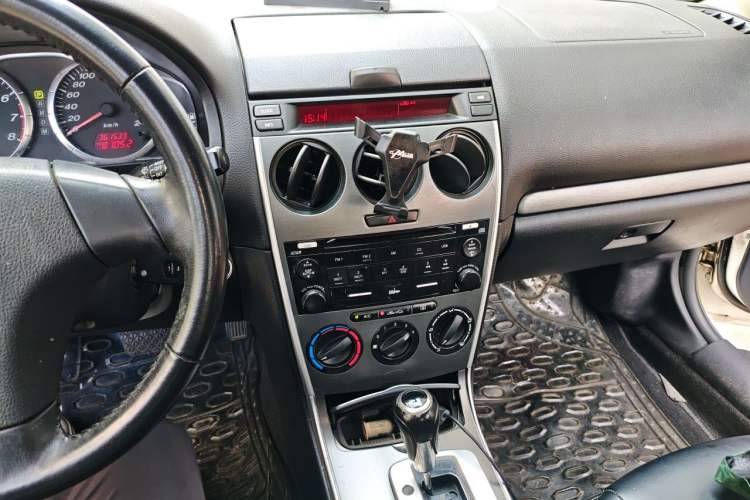 Used Mazda 6 2015 2.0L Automatic Classic Version Audio And AC Panel