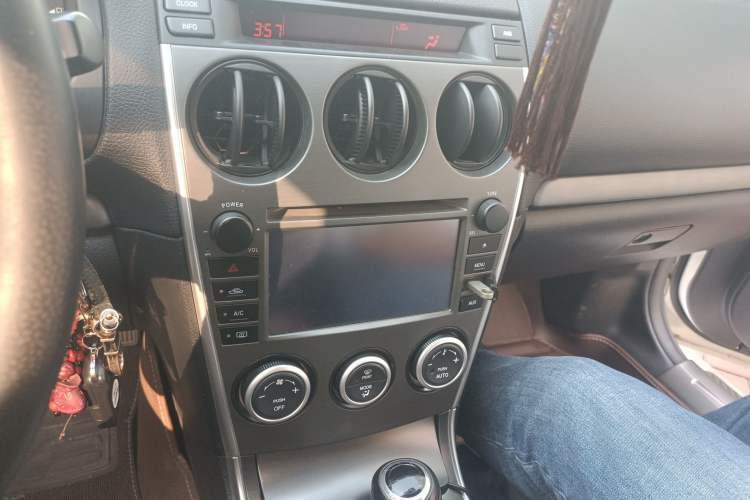 Used Mazda 6 2015 2.0L Automatic Fashion Edition Audio And AC Panel