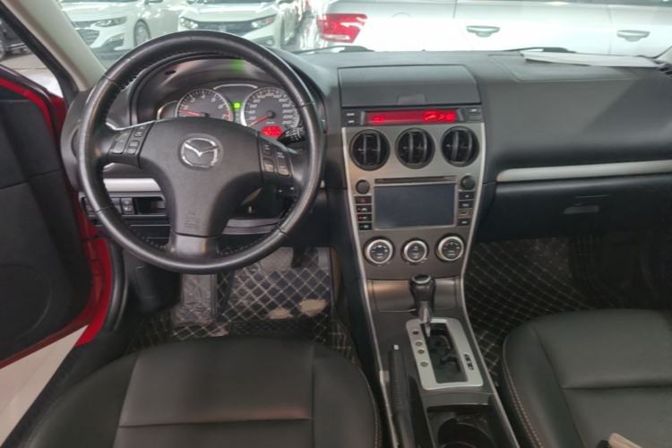 Used Mazda 6 2015 2.0L Automatic Fashion Edition Center Console