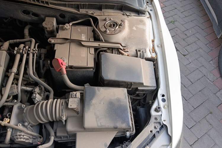 Used Mazda 6 2015 2.0L Automatic Classic Version Engine Bay Left