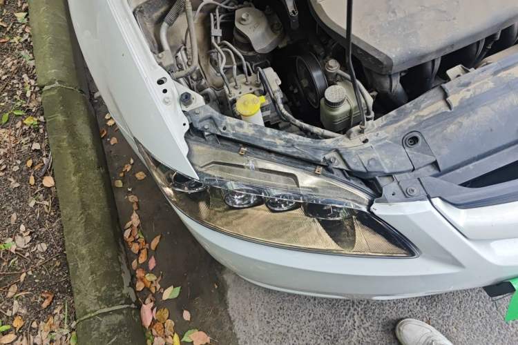 Used Mazda 6 2015 2.0L Automatic Fashion Edition Engine Bay Right