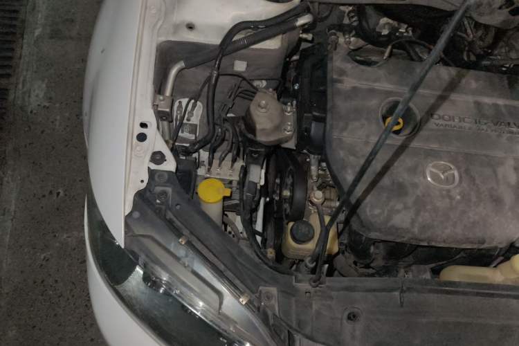 Used Mazda 6 2015 2.0L Automatic Classic Version Engine Bay Right