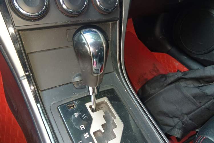 Used Mazda 6 2015 2.0L Automatic Elite Edition Gear Lever