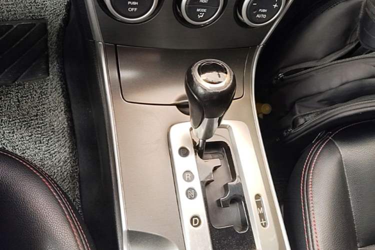Used Mazda 6 2015 2.0L Automatic Fashion Edition Gear Lever