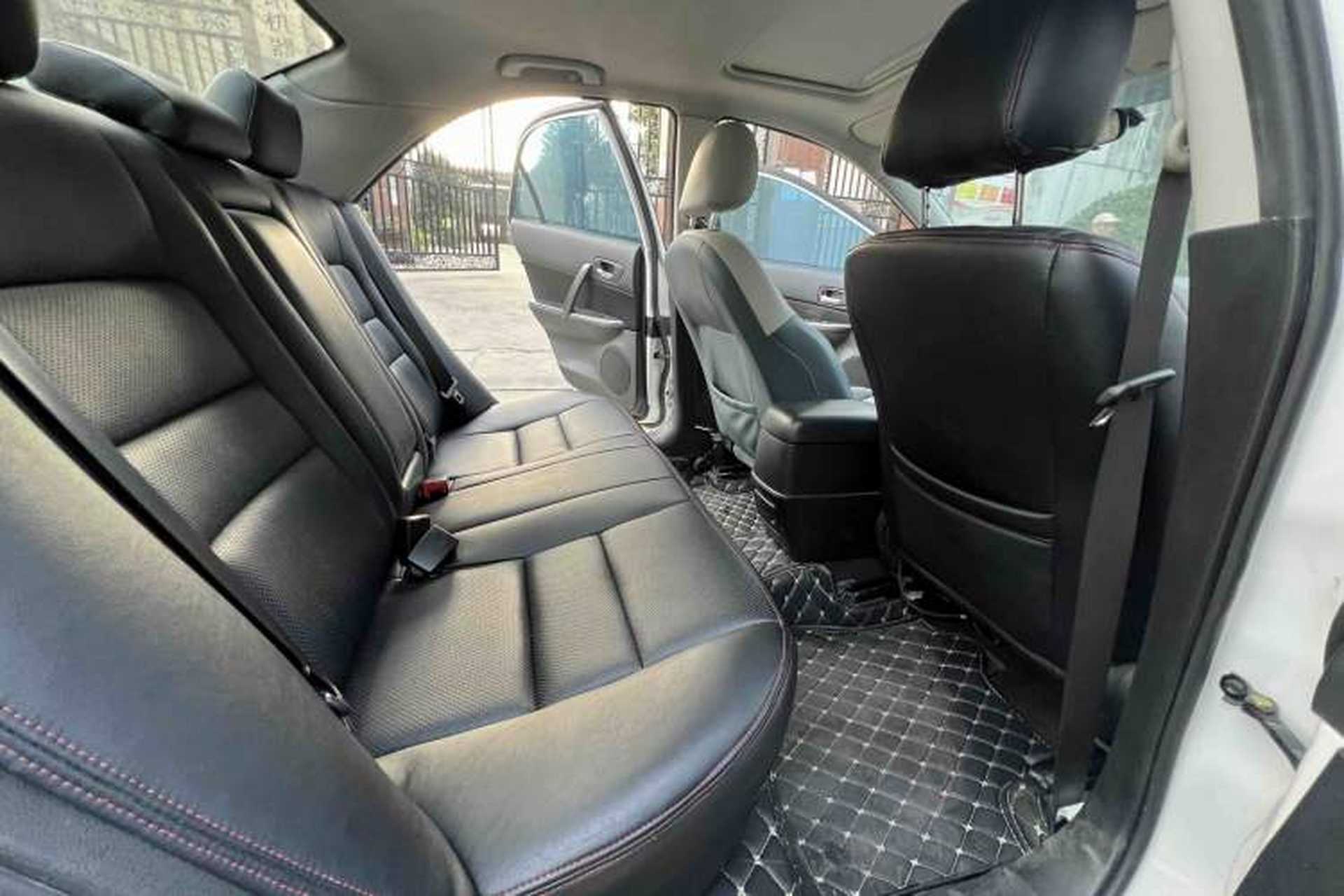 Used Mazda 6 2015 2.0L Automatic Fashion Edition Interior 4