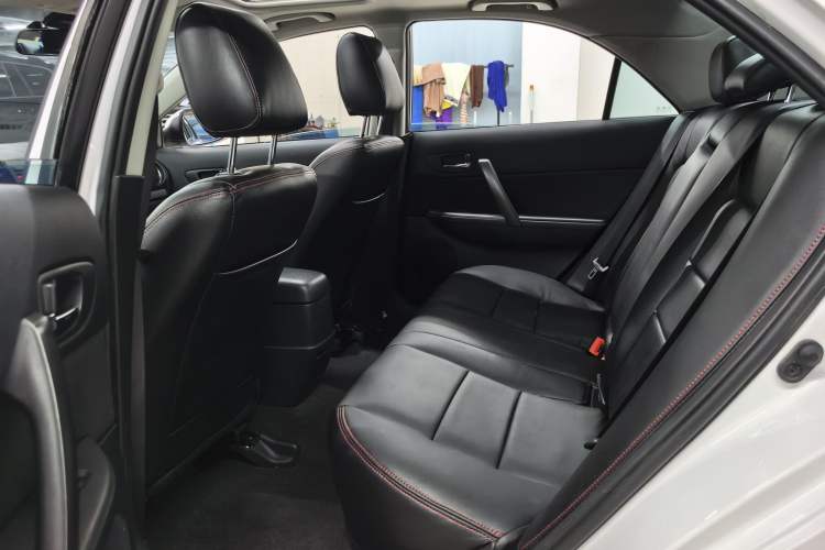 Used Mazda 6 2015 2.0L Automatic Fashion Edition Interior 5