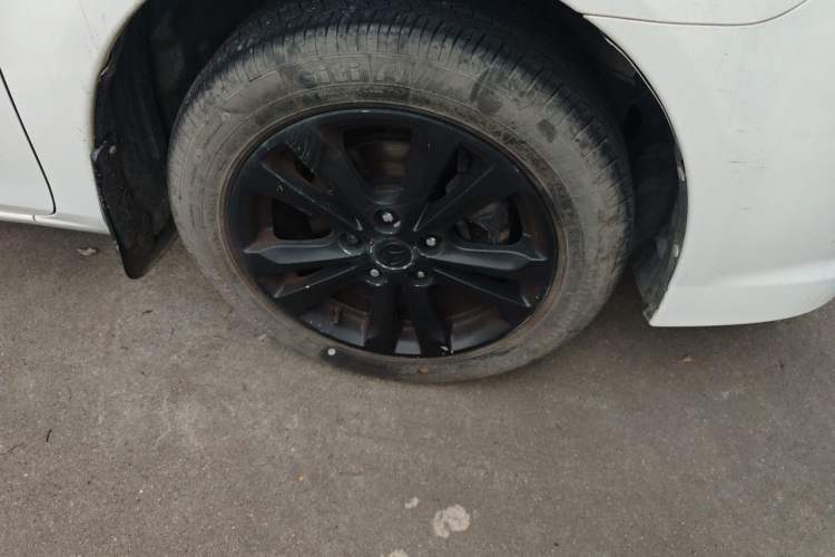 Used Mazda 6 2015 2.0L Automatic Classic Version Right Front Wheel Hub