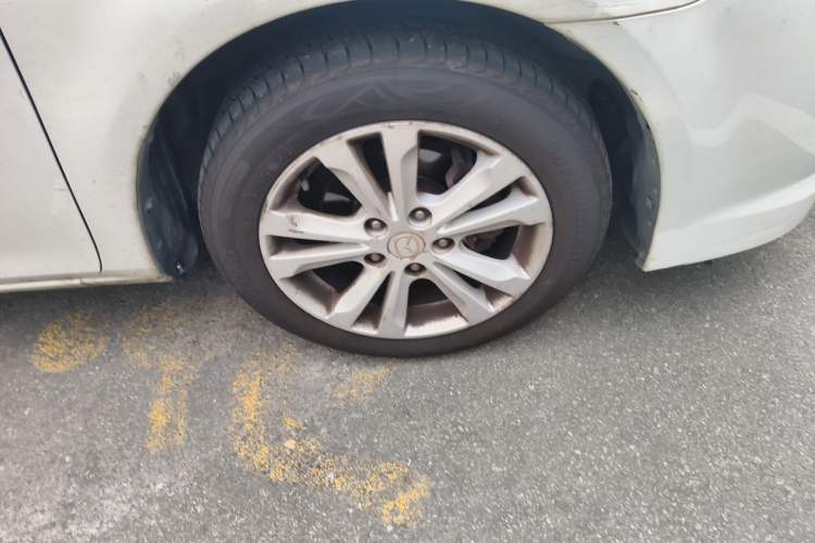 Used Mazda 6 2015 2.0L Automatic Fashion Edition Right Front Wheel Hub