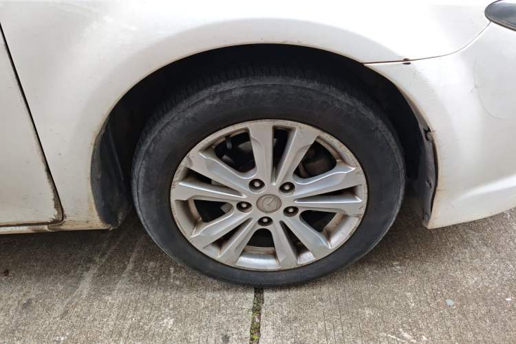 Used Mazda 6 2015 2.0L Automatic Classic Version Right Front Wheel Hub