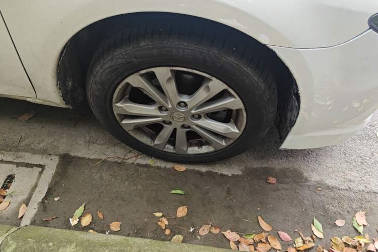 Used Mazda 6 2015 2.0L Automatic Fashion Edition Right Front Wheel Hub