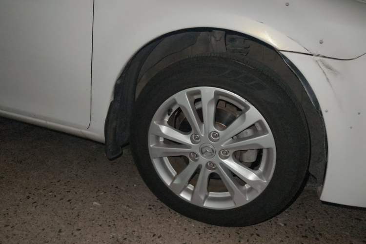 Used Mazda 6 2015 2.0L Automatic Classic Version Right Front Wheel Hub