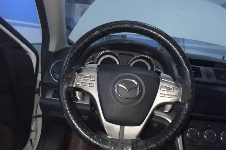 Used Mazda 6 2015 Coupe 2.0L Automatic Elite Edition Steering Wheel