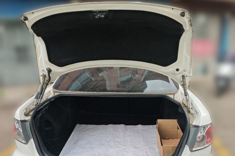 Used Mazda 6 2015 2.0L Automatic Classic Version Trunk