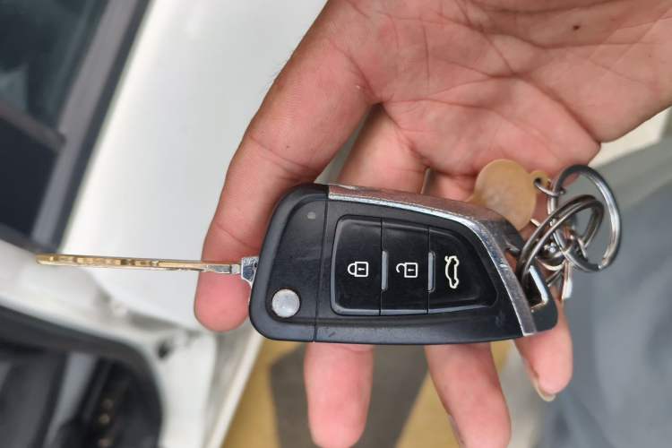Used Mazda 6 2015 2.0L Automatic Fashion Edition Vehicle Key