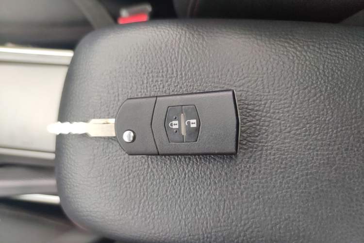 Used Mazda 6 2015 2.0L Automatic Fashion Edition Vehicle Key