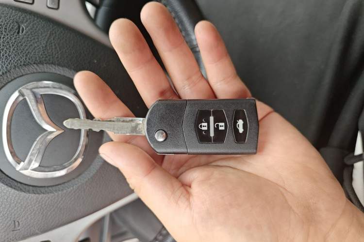 Used Mazda 6 2015 2.0L Automatic Elite Edition Vehicle Key