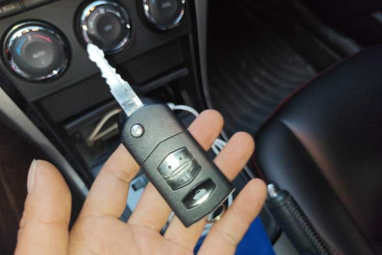 Used Mazda 6 2015 2.0L Automatic Elite Edition Vehicle Key