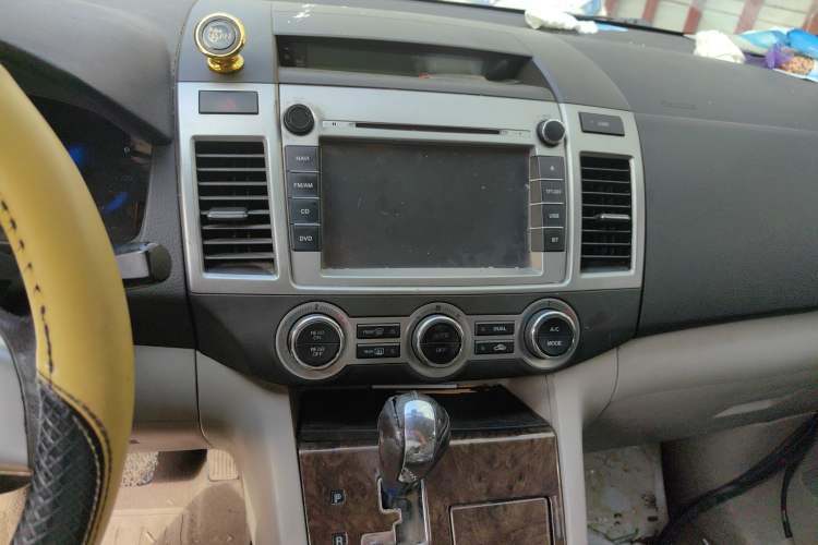 Used Mazda 8 2011 2.3L Ultimate Edition Audio And AC Panel
