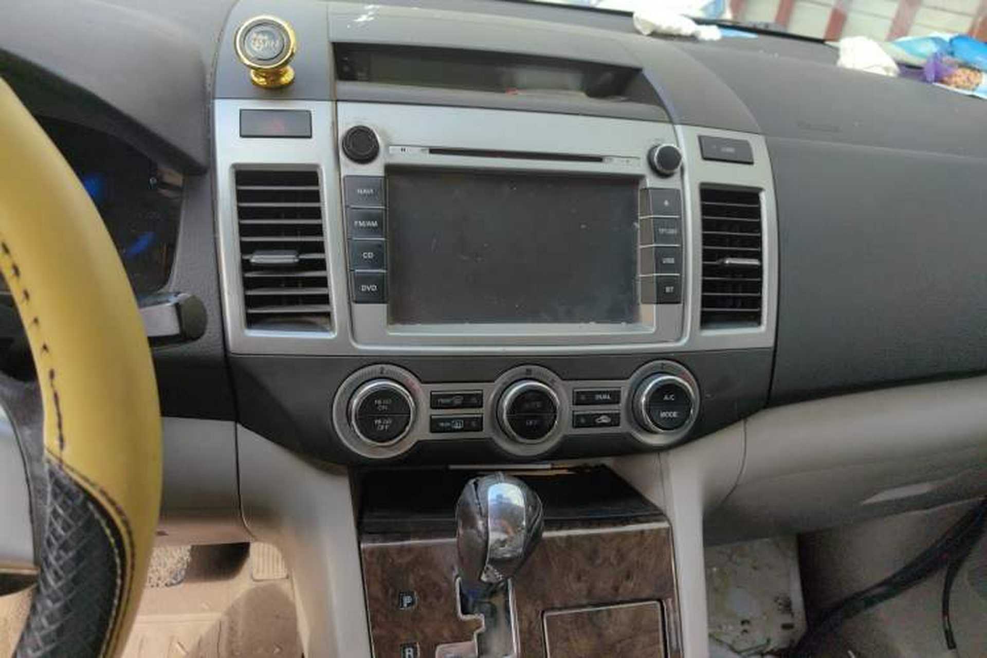 Used Mazda 8 2011 2.3L Ultimate Edition Audio And AC Panel