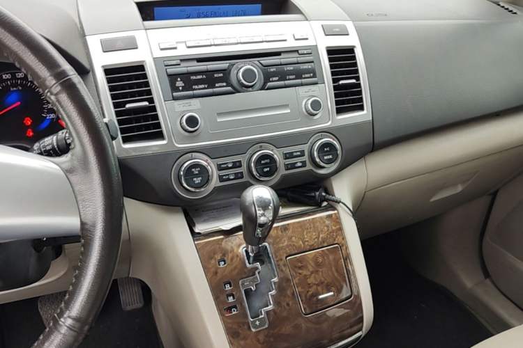 Used Mazda 8 2011 2.3L Deluxe Edition Audio And AC Panel
