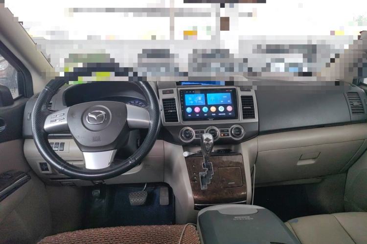 Used Mazda 8 2011 2.3L Deluxe Edition Center Console