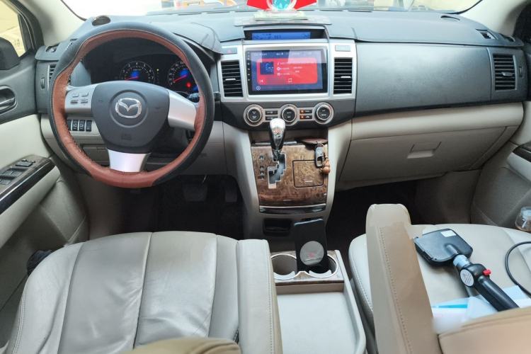 Used Mazda 8 2011 2.3L Ultimate Edition Center Console