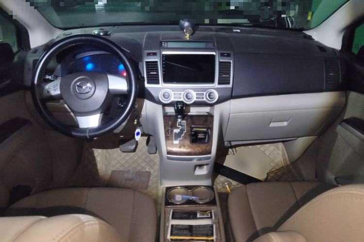 Used Mazda 8 2011 2.3L Elite Edition Center Console