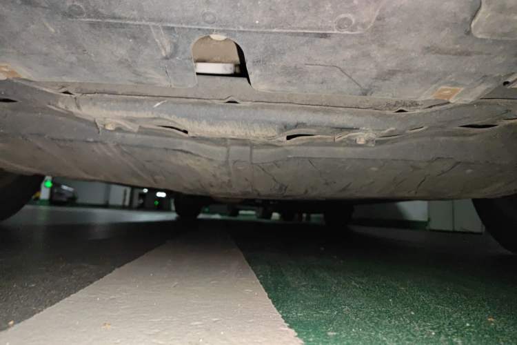 Used Mazda 8 2011 2.3L Elite Edition Chassis Front