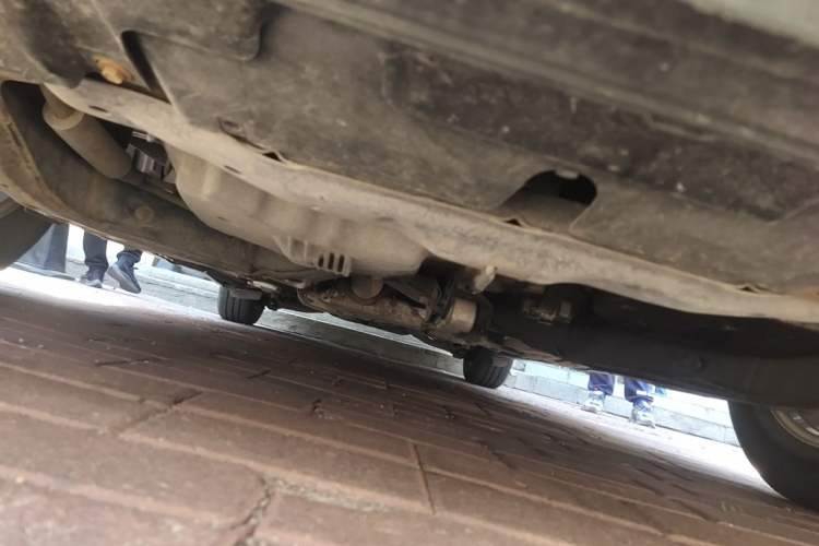 Used Mazda 8 2011 2.3L Deluxe Edition Chassis Front
