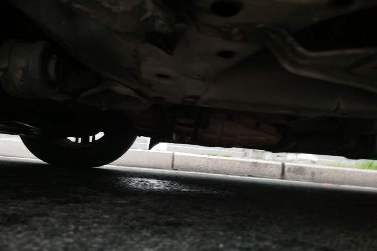 Used Mazda 8 2011 2.3L Deluxe Edition Chassis Front Left
