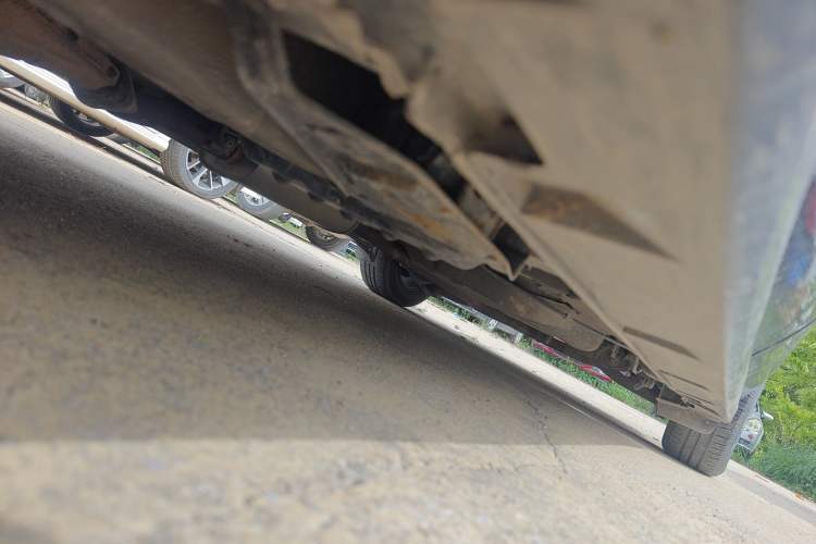 Used Mazda 8 2011 2.3L Deluxe Edition Chassis Front Left