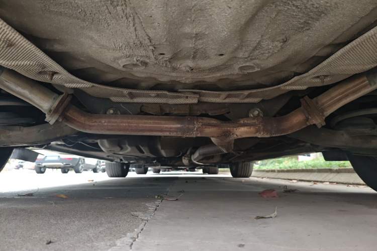 Used Mazda 8 2011 2.3L Ultimate Edition Chassis Rear