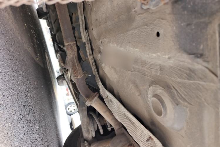 Used Mazda 8 2011 2.3L Deluxe Edition Chassis Rear