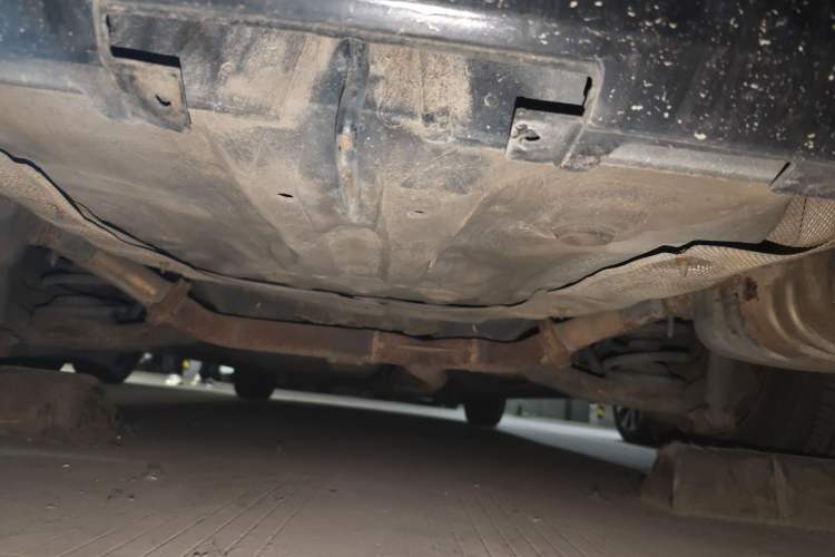 Used Mazda 8 2011 2.3L Deluxe Edition Chassis Rear