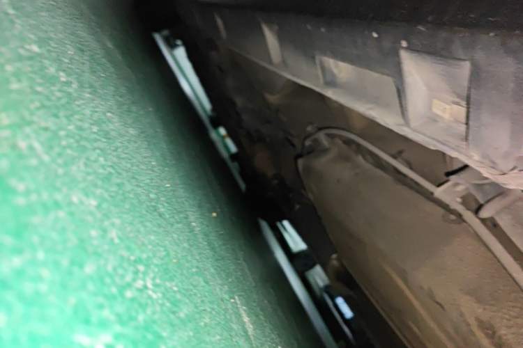 Used Mazda 8 2011 2.3L Elite Edition Chassis Rear Left