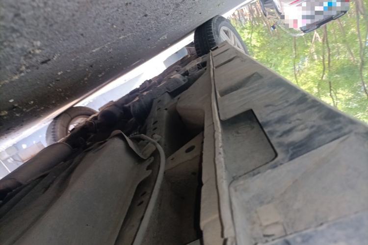 Used Mazda 8 2011 2.3L Deluxe Edition Chassis Rear Left