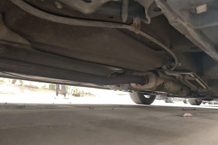 Used Mazda 8 2011 2.3L Ultimate Edition Chassis Rear Right