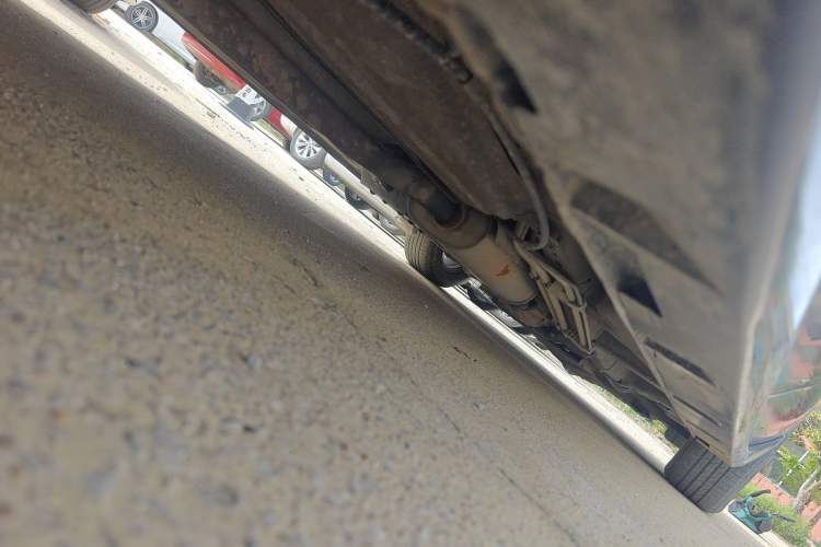 Used Mazda 8 2011 2.3L Deluxe Edition Chassis Rear Right