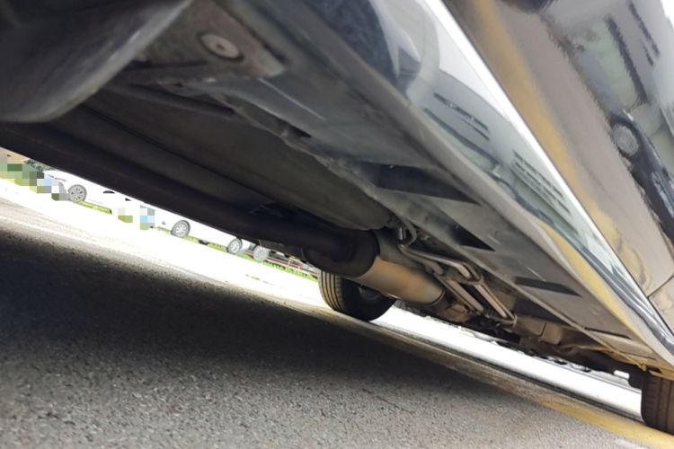 Used Mazda 8 2011 2.3L Deluxe Edition Chassis Rear Right
