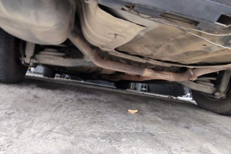 Used Mazda 8 2011 2.3L Deluxe Edition Chassis Rear