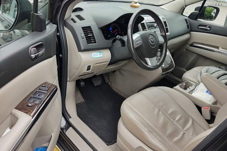 Used Mazda 8 2011 2.3L Deluxe Edition Driver Seat