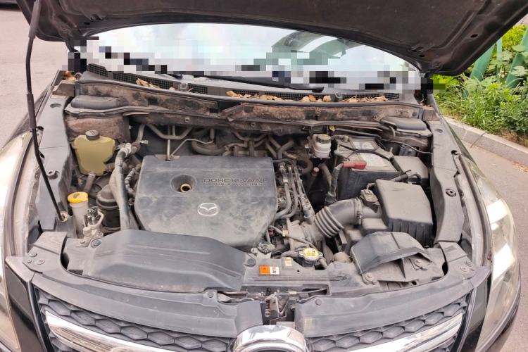 Used Mazda 8 2011 2.3L Deluxe Edition Engine Bay